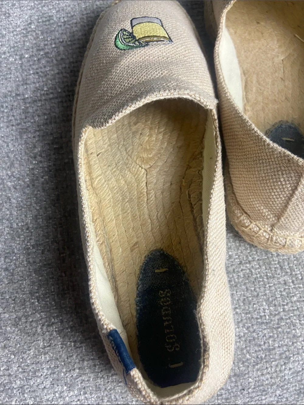 Soludos Natural Canvas mens size 12 Espadrilles with Red & Green Drink Embroider
